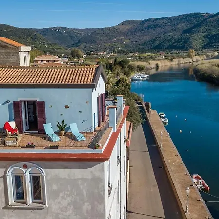 Penthouse On The River Apartmán